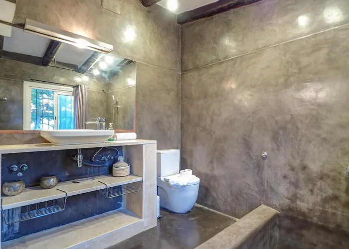 וילה Nirvana By Hello Homes סיטגס