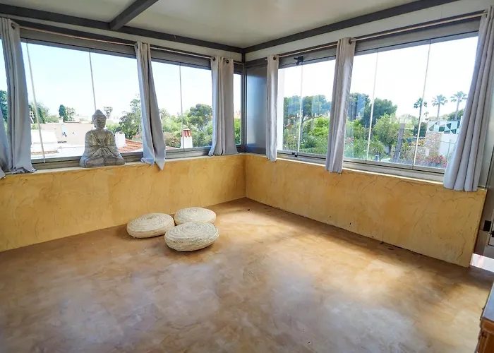 Nirvana By Hello Homes סיטגס