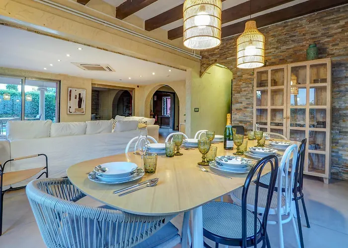 וילה Nirvana By Hello Homes סיטגס