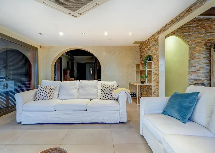 Nirvana By Hello Homes וילה סיטגס