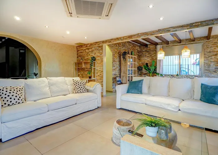 Nirvana By Hello Homes וילה סיטגס